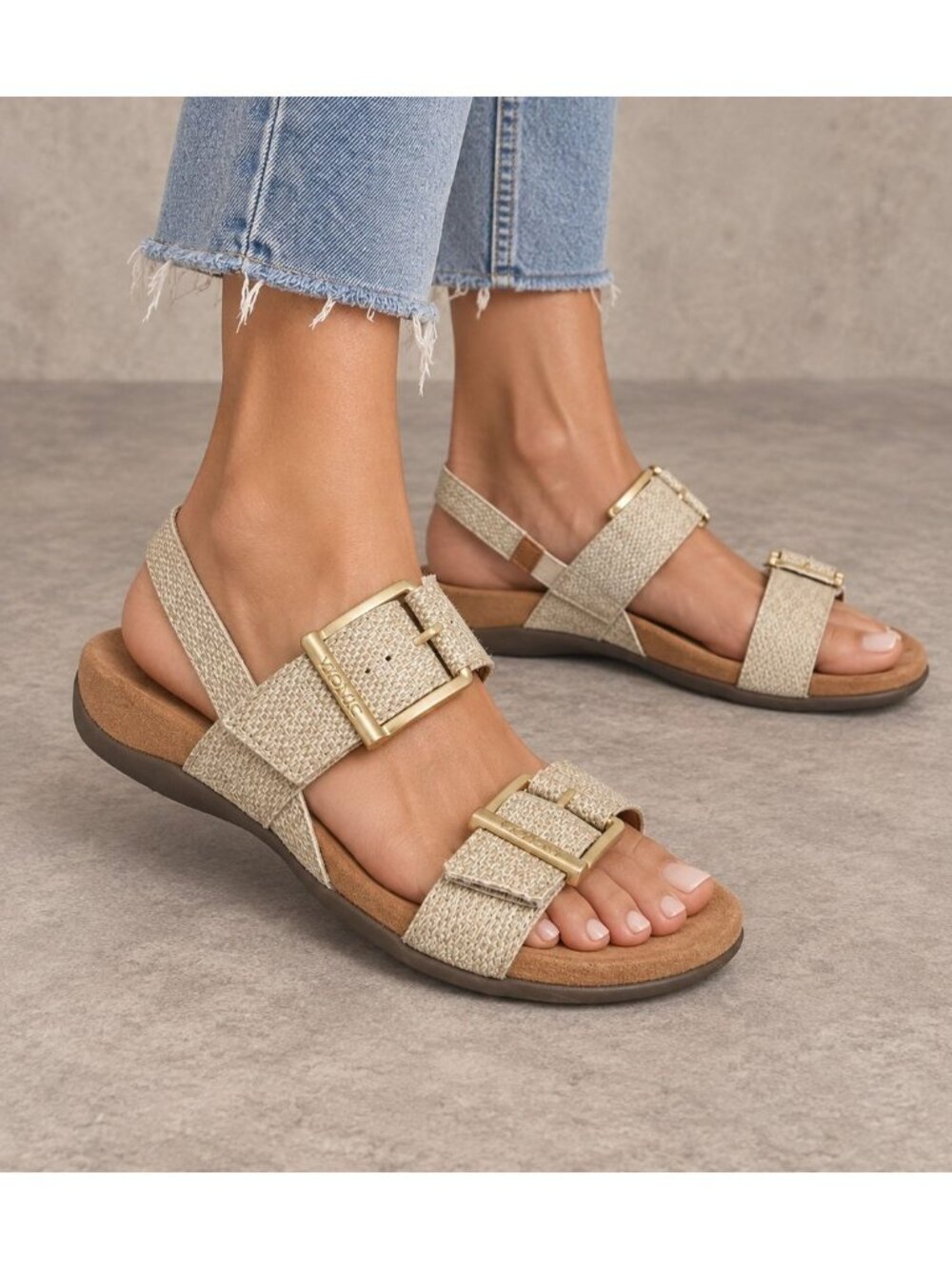 NEW Vionic Reese Sandals Oatmeal Beige Leather Sandals Size 13